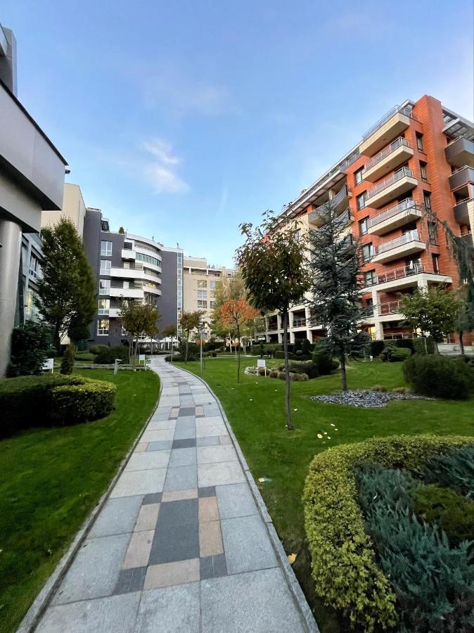 Luxury Gated Apartment София Екстериор снимка